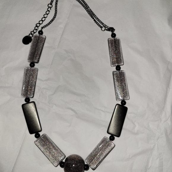 5 for $25! NWOT! Gray/Black Costume Necklace - Picture 1 of 1